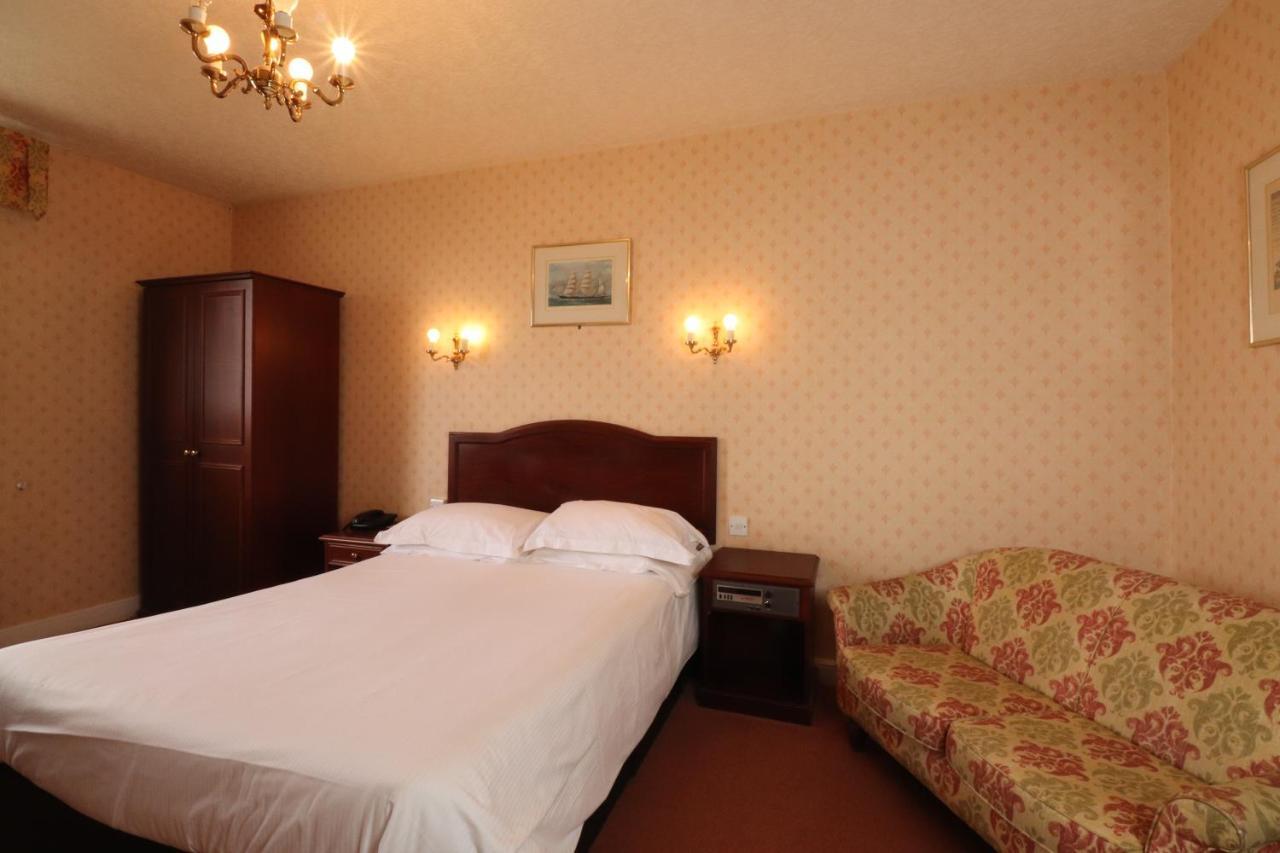 The Esplanade Hotel Scarborough Exterior photo
